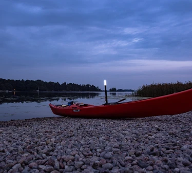 Autumn night kayaking tour - As the sun sets, the group embarks on the waters of Eastern Helsinki