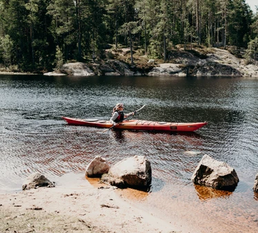 Kayaking tour in Teijo National Park - Lake Matildanjärvi is a beautiful are for kayaking. Sheltered location fits also beginners. 