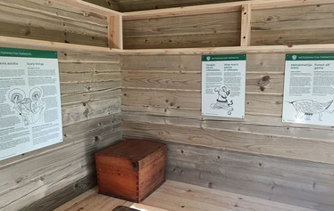 Metsänhaltijan majaa vartioivat eläimet