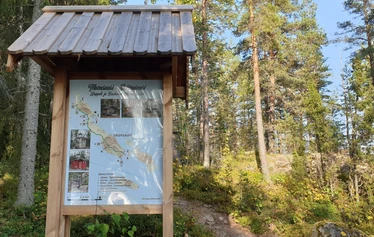 Yksi Ilkonsaaren kappeleista - Ilkonsaaren punainen kappeli on nimeltään Ivironin kappeli. Sen esikuva on Ivironin luostarin Portaitissa-ikonin kirkko ja kappelissa on kopio ortodoksien suuresti arvostamasta Portaitissa-ikonista. Helsingin metropoliitta Ambrosius vihki kappelin käyttöön 28.8.2017. 