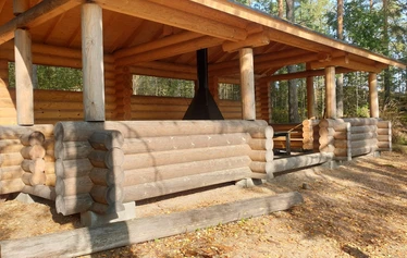 Yksi Ilkonsaaren kappeleista - Ilkonsaaren punainen kappeli on nimeltään Ivironin kappeli. Sen esikuva on Ivironin luostarin Portaitissa-ikonin kirkko ja kappelissa on kopio ortodoksien suuresti arvostamasta Portaitissa-ikonista. Helsingin metropoliitta Ambrosius vihki kappelin käyttöön 28.8.2017. 