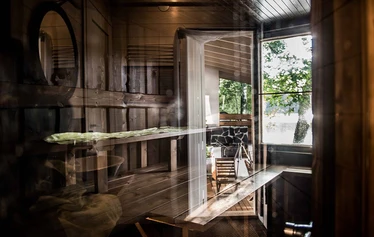 Private sauna by the lake