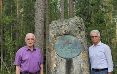 Hauta Perho 100 vuotta muistomerkin juhlahetki 2.8.2025