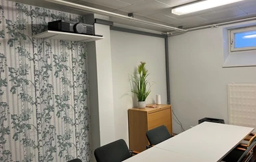 Pihlajatuvassa pöytäliinat sisältyvät vuokrahintaan.