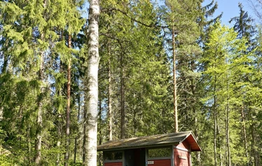 Niemistupa - Vuokramökki Kanta-Hämeen Hämeenlinnassa, Evon retkeilyalueella. Erämökki jossa on sähköt.