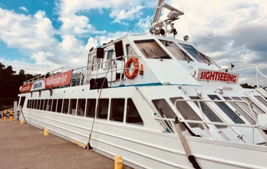 Royal Line tilausristeilyt - Risteilyt ja opastukset Espoon merialueen saariin