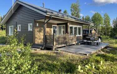 Puikkari - Raijan Aitan ympärivuotisessa vuokrauksessa oleva rantahuvila Puikkari Mikkelissä.
