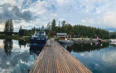 Kerkonkosken satama - Kerkonkosken vierasvenesatamassa on saatavilla sähköistettyjä venepaikkoja.