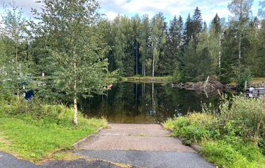 Kerkonkosken satama - Kerkonkosken vierasvenesatamassa on saatavilla sähköistettyjä venepaikkoja.