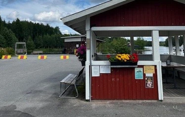 Kerkonkosken satama - Kerkonkosken vierasvenesatamassa on saatavilla sähköistettyjä venepaikkoja.