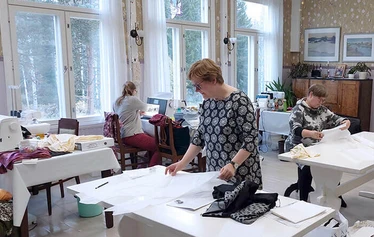 Opi ompelu ammattilaisten opastuksella