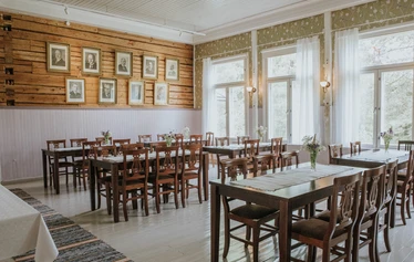 Together as a family - The family of the inn entrepreneur