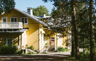Juhlasali - Avara työtila 30 hengelle