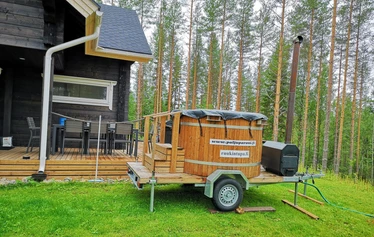 Paljua ja kuohuviiniä - Ympärillä upea luonto ja ihanat Nurmijoen Haapakosken maisemat, Pohjois-Savossa Sonkajärvellä.