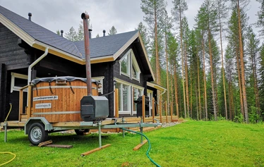 Hot Tub and Sparkling Wine - Surrounded by beautiful nature and stunning landscapes in Sonkajärvi, North Savo.