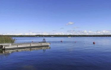 It’s simply impossible to pass Kaunissaari Island without stopping! Join us for a kayaking trip full of stories and unforgettable nature moments.