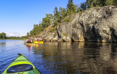 One kayaking trip, two archipelagos. Pukkiluoto Loop shows us the best features and most unique sights of Eurajoki and Rauma archipelagos, Olkiluoto Nuclear Power Plants included.