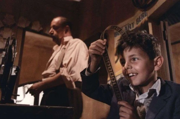 Cinema Paradiso (1988)