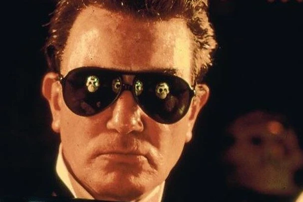 Under the Volcano – Tulivuoren juurella (1984)