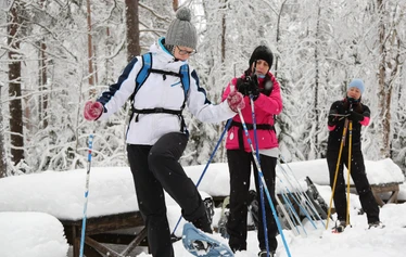 Taikapolku lumikenkäretki Lauhanvuoren rinteillä - Lauhanvuorella talven lumitilanne vaihtelee nopeasti, mutta parhaimmillaan lunta voi olla maisemassa mukava määrä.