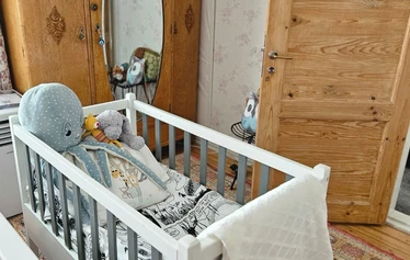 Mukautuva huoneisto - Huoneisto on suunniteltu niin, että vuoteet ovat muokattavissa moniin tarpeisiin.