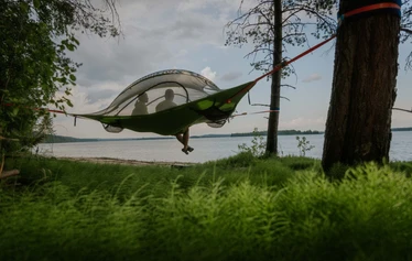 Tervetuloa tutustumaan Vaarojen majat Tentsile-elämysmajoitukseen. - Vaarojen majat kutsuu sinut elämykselliseen Tentsile-majoitukseen Rautavaaran luonnonkauniisiin vaaramaisemiin.