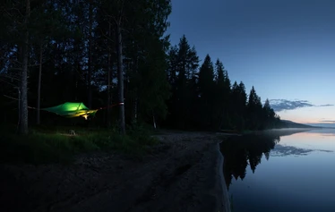 Tervetuloa tutustumaan Vaarojen majat Tentsile-elämysmajoitukseen. - Vaarojen majat kutsuu sinut elämykselliseen Tentsile-majoitukseen Rautavaaran luonnonkauniisiin vaaramaisemiin.