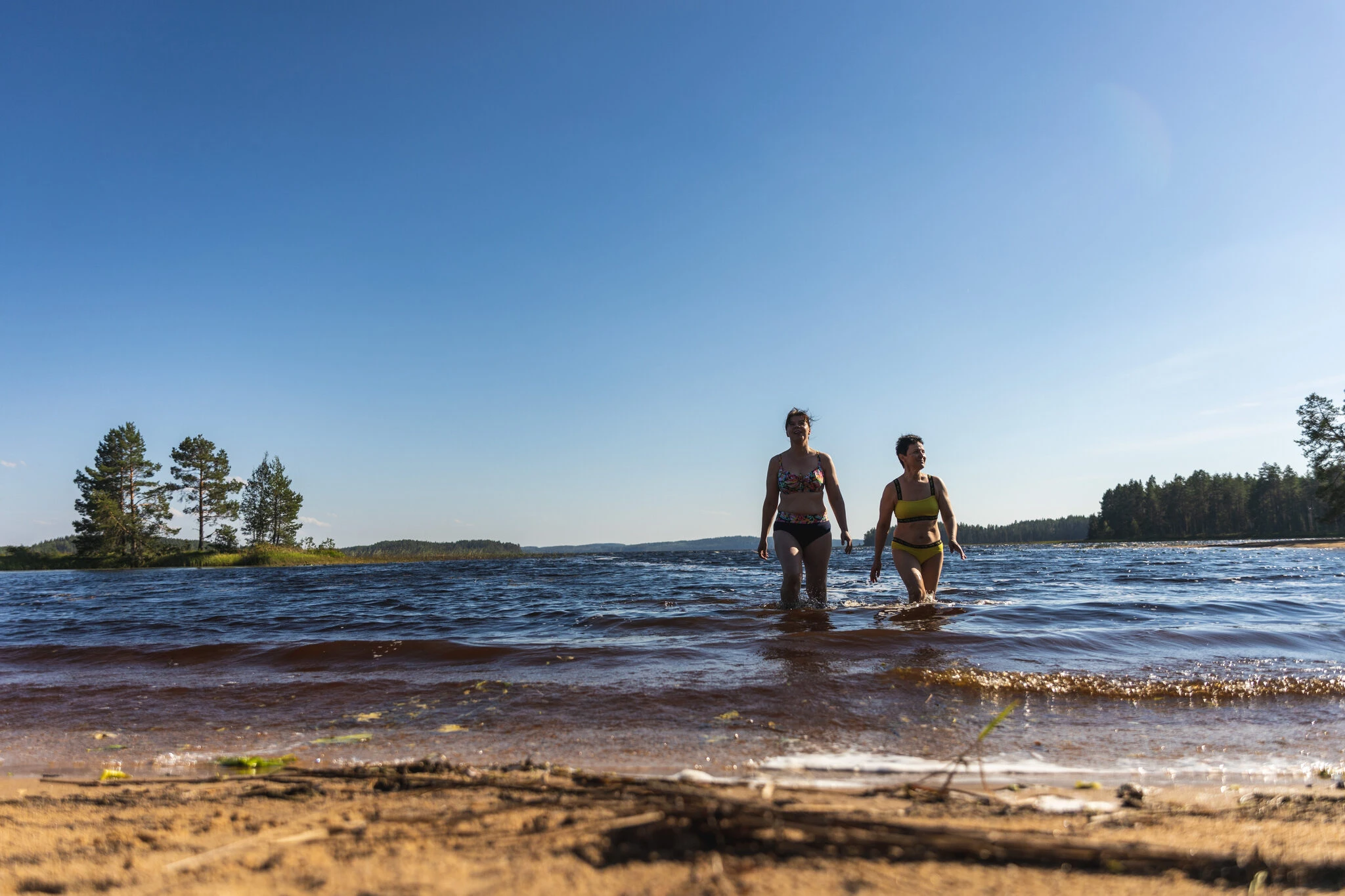 Tentsilepuumajoite, 13 henk. Nuorisokeskus Metsäkartano, Rautavaara Vaarojen majat