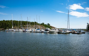Vallisaaren vierassatama