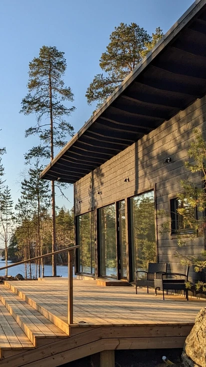 Modern cottage by the lake