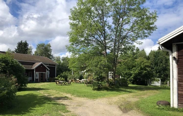 Vehkaniemen pihapiiri