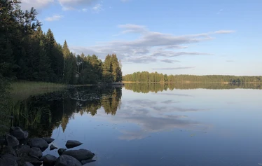 Panoraama sisäkuva - Näköaloin 3,5 km Vehkajärven toiseen päähän.