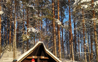 OAC liukulumikenkäsukset on upea tapa nauttia talvisesta luonnosta - Kauttamme vuokravälineet, retket sekä käytetyt ja uudet OAC liukulumikengät!