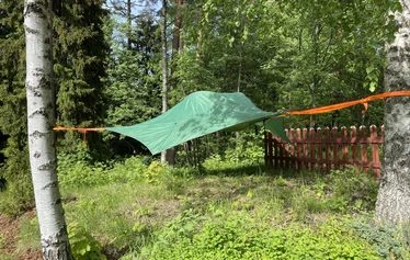 Telttaan mahtuu 1-3 yöpyjää