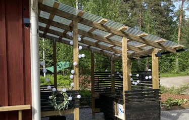 Telttaan mahtuu 1-3 yöpyjää