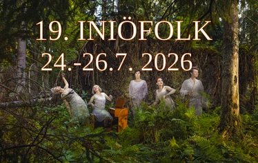 Ohjelma - Program - 18. INIÖFOLK 25.-27.7.2025
Maria Kalaniemi & Eero Grundström ♪ Sås o Kopp ♪ Juippi & Juippi ♪ Mikko Perkoila ♪ Folkboomers Kurjensiipi ♪ Eero Ahre ♪ Bruunin jengi ♪ osv.
Fre.25.7. kl 19.00 Kvällsjam på MeriDeli Leonella
Lö. 26.7. kl 10.00 Familjekonsert på Iniö Torg
Lö. 26.7. kl 13.30 Huvudkonsert Keistiö byskola (progr 10€)
Sö. 27.7. kl 14.00 Kaffekonsert Aftonro Norrby
Sö. 27.7. eftermiddag Kaffekonsert Jumo Cafe Alppila