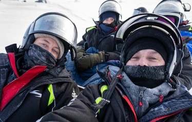 Opas Martti Niskanen tunturiretkellä. Kuva © Sassen en Verstraaten fotografie
