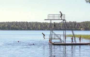 Saunatupa Kolmikannan leirintäalue - Vuokraa saunatupa kokouksiin tai saunailtaan. Soveltuu noin 10 henkilön porukoille.