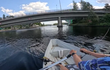 Kalastuvarusteltu soutuvene ympärivuotiseen kalastukseen Heinolassa - Tule Heinolaan soutukalastamaan ympäri vuoden!
Soutukalastus on mahdollista aina -8c asti.
Kokeile talvisoutua, se on maaginen kokemus!